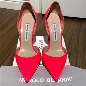 Manolo Blahnik pointed toe heels